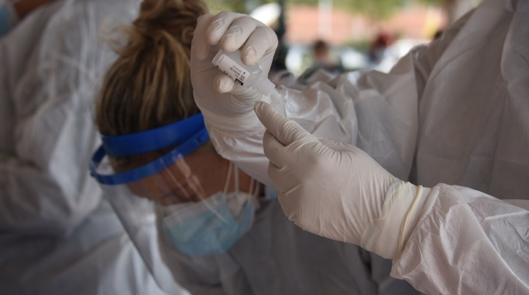 Κλιμάκια του ΕΟΔΥ πραγματοποιούν rapid tests