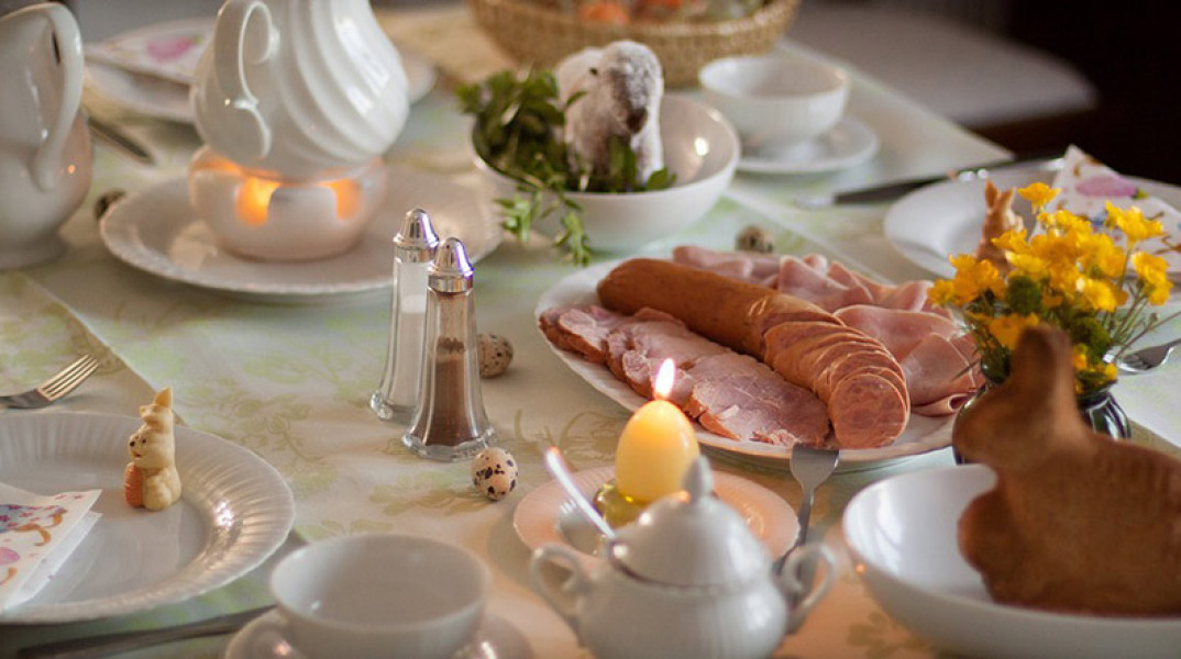 Πασχαλινό τραπέζι 