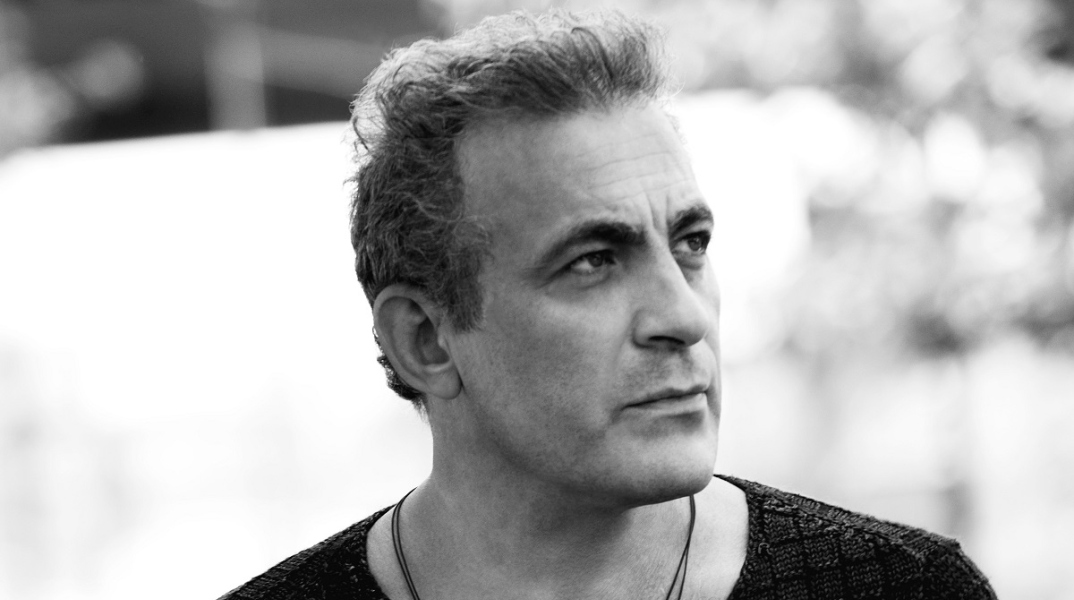 Ο συνθέτης Ian Ikon