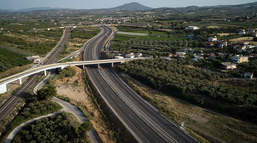 ΕΘΝΙΚΗ ΟΔΟΣ ΚΟΡΙΝΘΟΥ ΠΑΤΡΩΝ .ΟΛΥΜΠΙΑ ΟΔΟΣ.ΦΩΤΟΓΡΑΦΙΑ ΑΝΤΩΝΗΣ ΝΙΚΟΛΟΠΟΥΛΟΣ