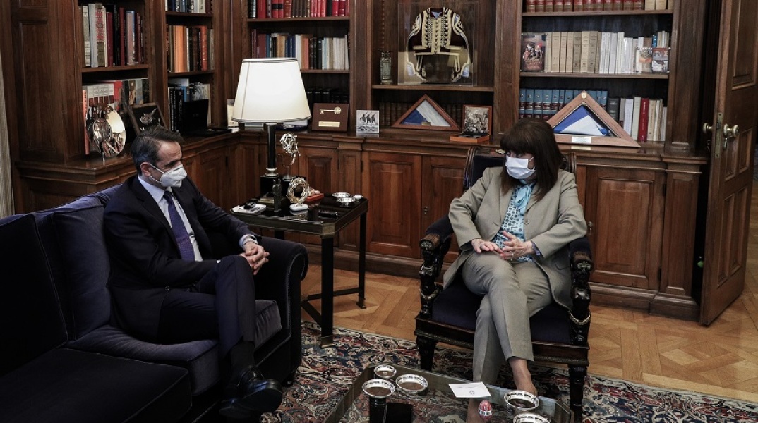 Ο πρωθυπουργός, Κυριάκος Μητσοτάκης, και η Πρόεδρος της Δημοκρατίας, Κατερίνα Σακελλαροπούλου