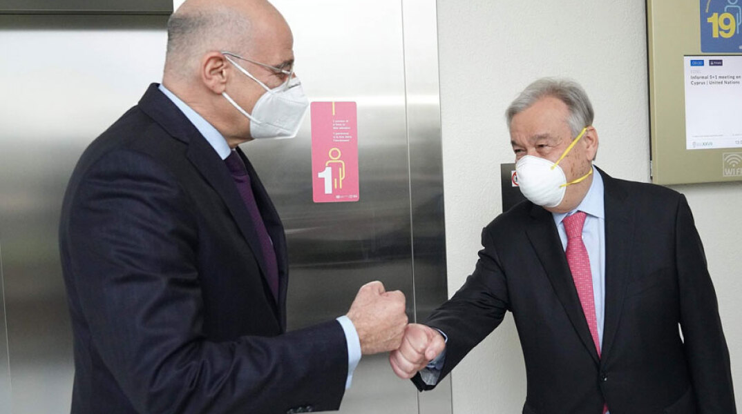 Άτυπη Πενταμερής για το Κυπριακό στην Ελβετία: Νίκος Δένδιας και Αντόνιο Γκουτέρες σε συνάντηση στη Γενεύη