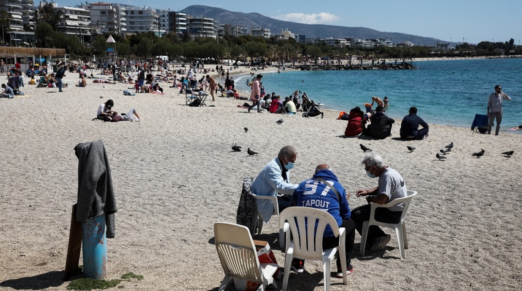 Εξόρμηση των Αθηναίων στις παραλίες της Αττικής