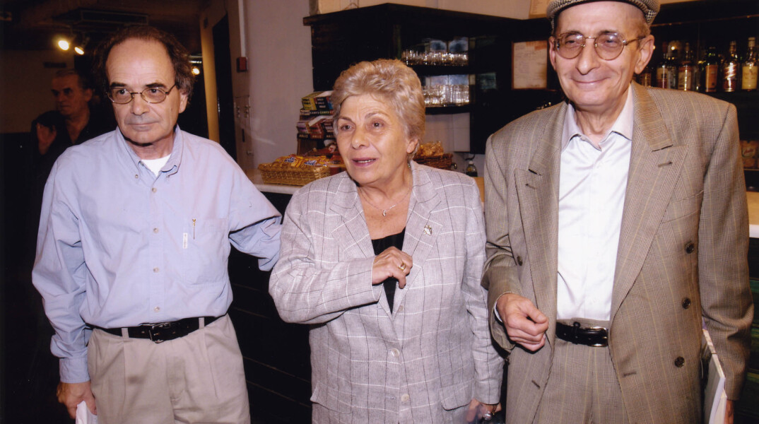 Την τελευταία του πνοή άφησε σε ηλικία 76 ετών ο πολυβραβευμένος ποιητής και λογοτέχνης Κώστας Γ. Παπαγεωργίου. Νοσηλευόταν στον Άγιο Σάββα. 