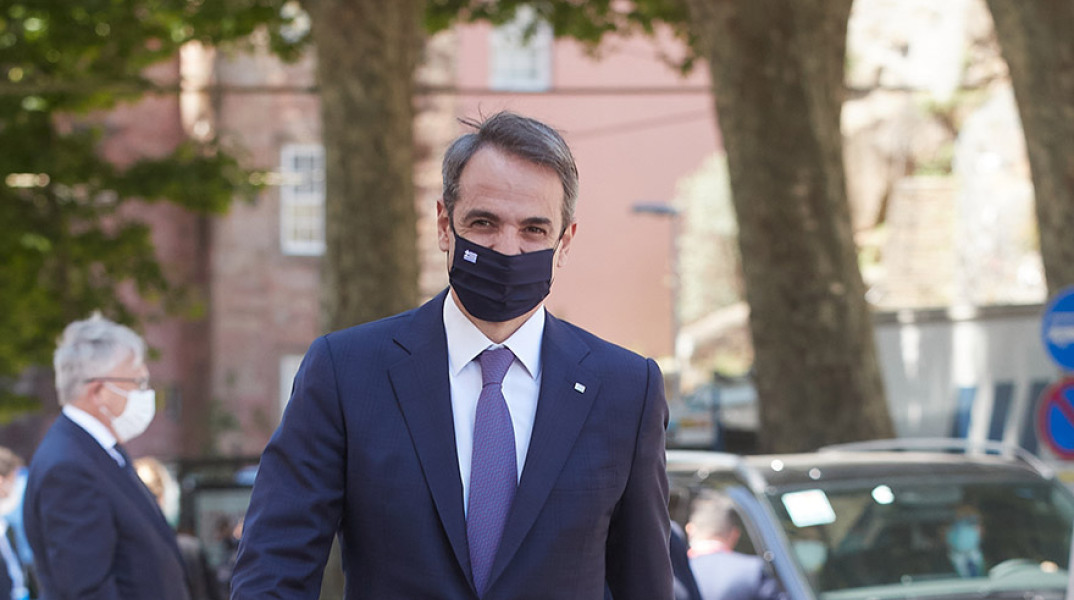  Ο ΠΡΩΘΥΠΟΥΡΓΟΣ ΚΥΡΙΑΚΟΣ ΜΗΤΣΟΤΑΚΗΣ ΣΤΗΝ ΚΟΙΝΩΝΙΚΗ ΣΥΝΟΔΟ ΚΟΡΥΦΗΣ ΣΤΟ ΠΟΡΤΟ