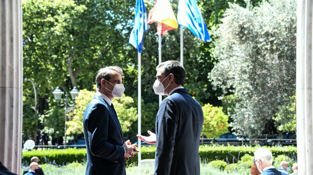 Συνάντηση του Πρωθυπουργού Κυριάκου Μητσοτάκη με τον Πρωθυπουργό της Ισπανίας Πέδρο Σάντσεθ