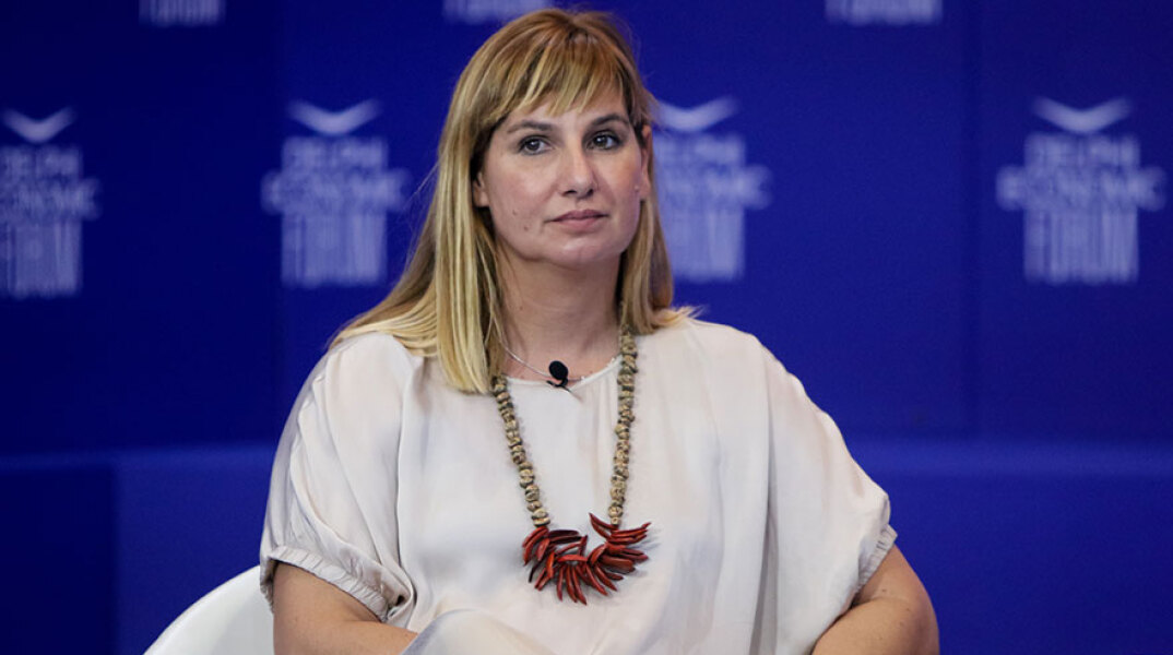 Η Σοφία Μπεκατώρου στο 6ο Οικονομικό Φόρουμ των Δελφών αναφέρθηκε εκ νέου στη σεξουαλική κακοποίηση και στο πώς μπορούν να προστατευτούν τα παιδιά