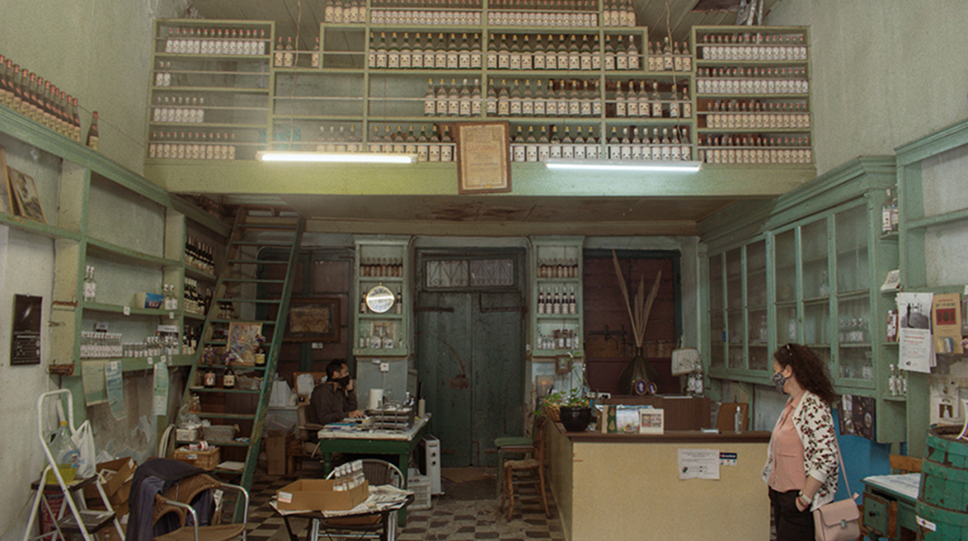 H είσοδος του ποτοποιείου Τρινεκέ στο Μεσολόγγι