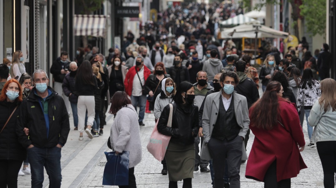 Στιγμιότυπο στην οδό Ερμού