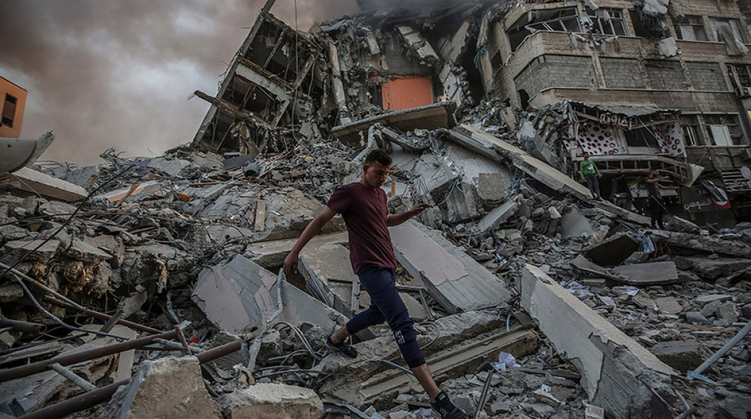 Το Ισραήλ συνεχίζει τον βομβαρδισμό της Γάζας 