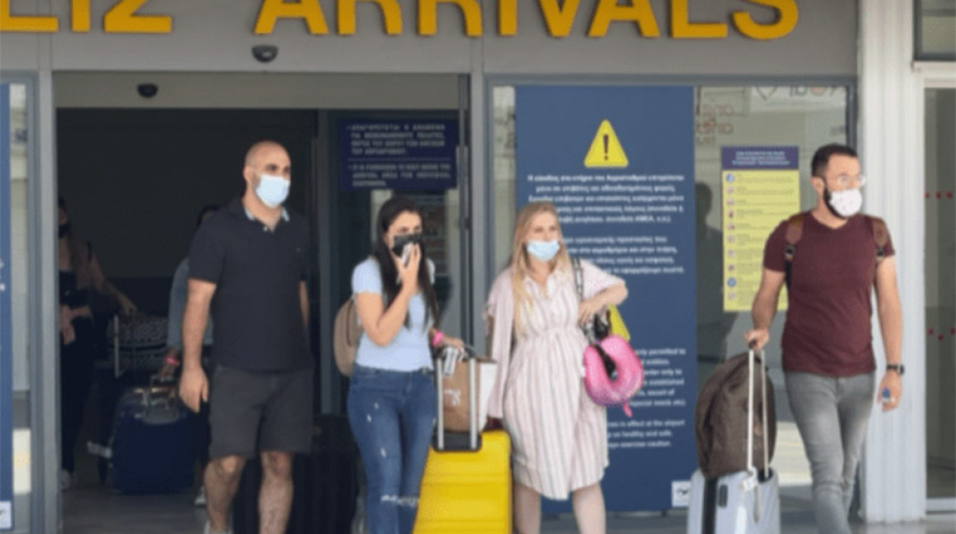 Υποδέχθηκε η Κρήτη τους πρώτους τουρίστες