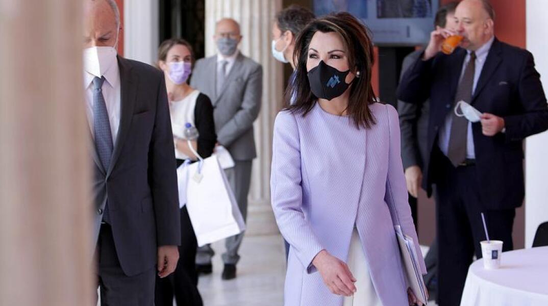 Γιάννα Αγγελοπούλου  