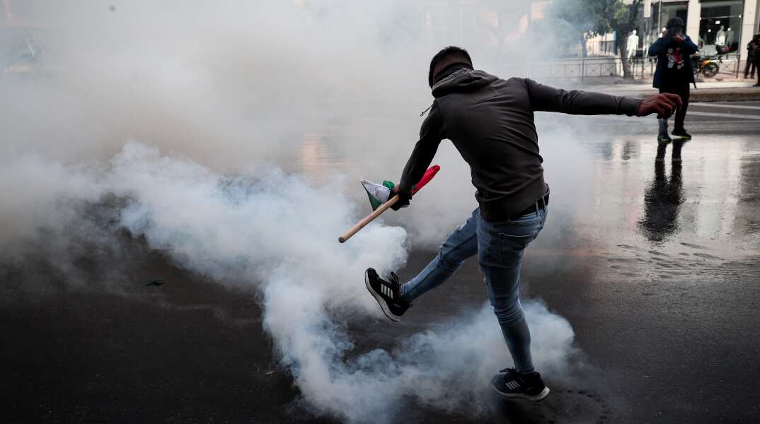 Επεισόδια έξω από την ισραηλινή πρεσβεία 