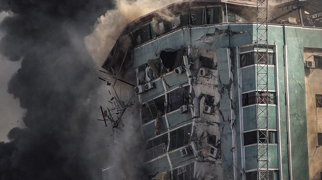 Βομβαρδίστηκε το κτίριο όπου στεγάζεται το AP