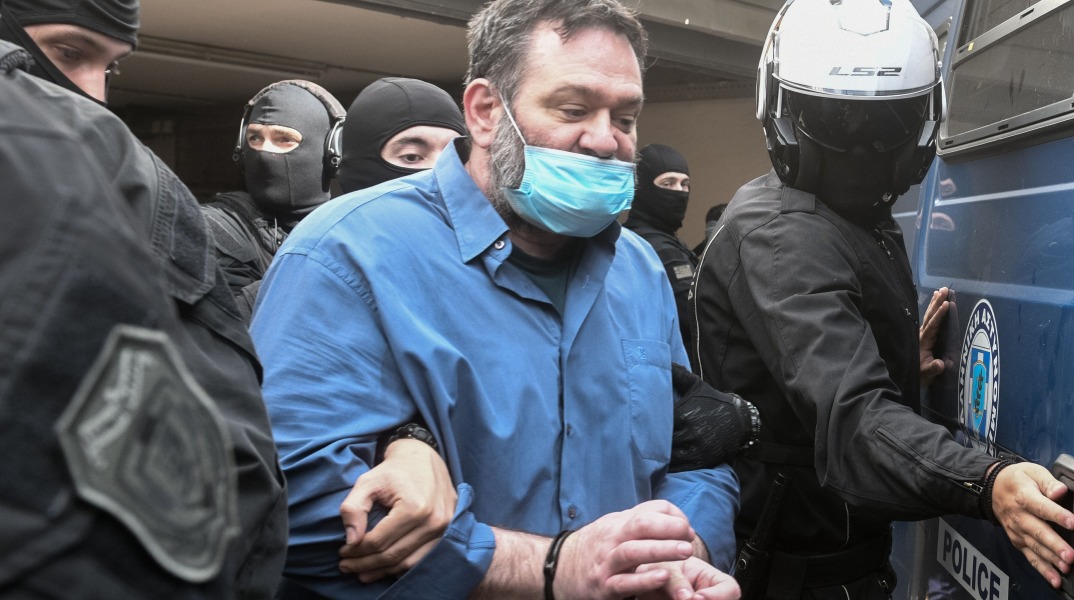 Γιάννης Λαγός 