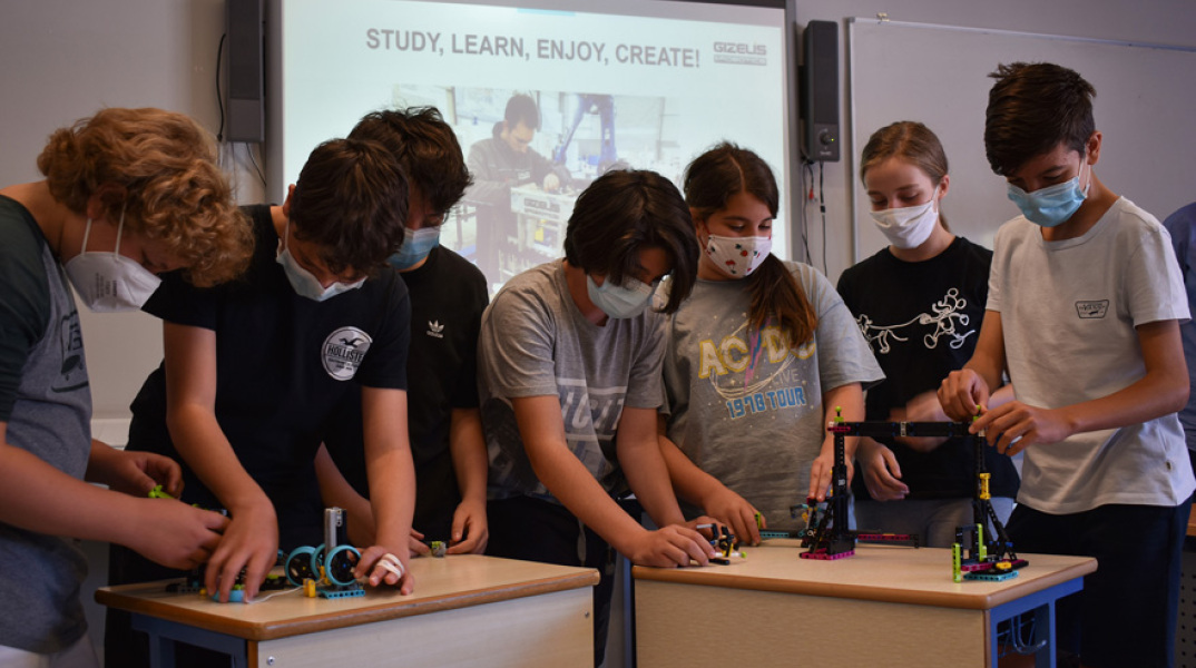 Εκπαιδευτήρια Δούκα, Gizelis Robotics