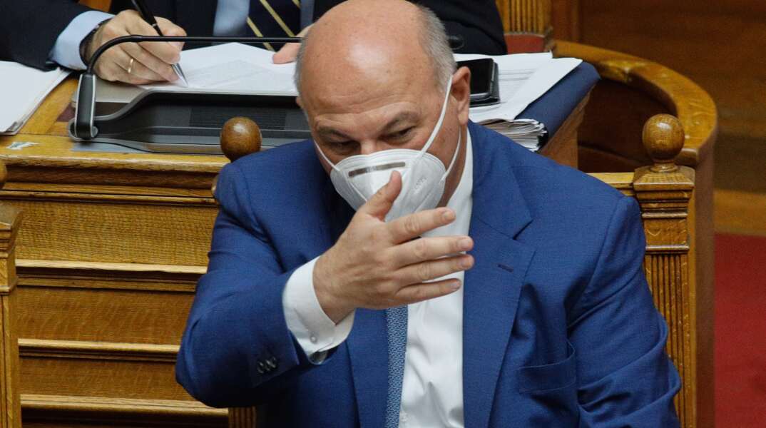 Κώστας Τσιάρας 