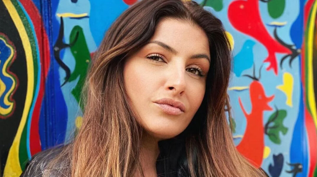 Έλενα Παπαρίζου