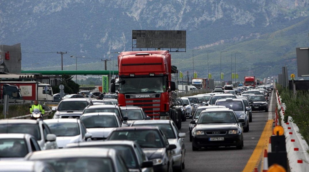 Μποτιλιάρισμα στην Εθνική οδό