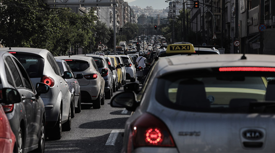 ΑΥΞΗΜΕΝΗ ΚΙΝΗΣΗ ΣΤΟΥΣ ΔΡΟΜΟΥΣ ΤΗΣ ΑΘΗΝΑΣ