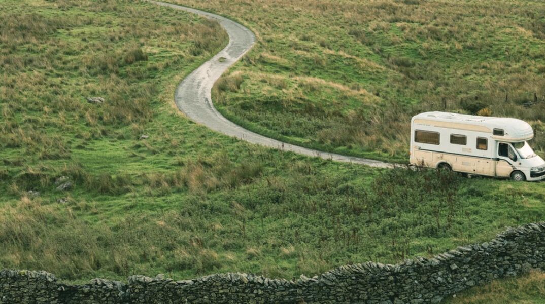 "Σουπερνόβα (Supernova)" του Χάρι Μακουίν με τους Στάνλεϊ Τούτσι, Κόλιν Φερθ, Πίπα Χέιγουντ