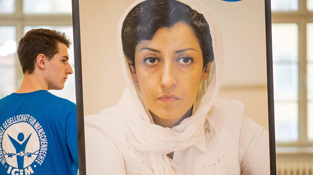 Ιράν: Μαστίγωση & φυλάκιση για την ακτιβίστρια Ναργκίς Μοχαμαντί