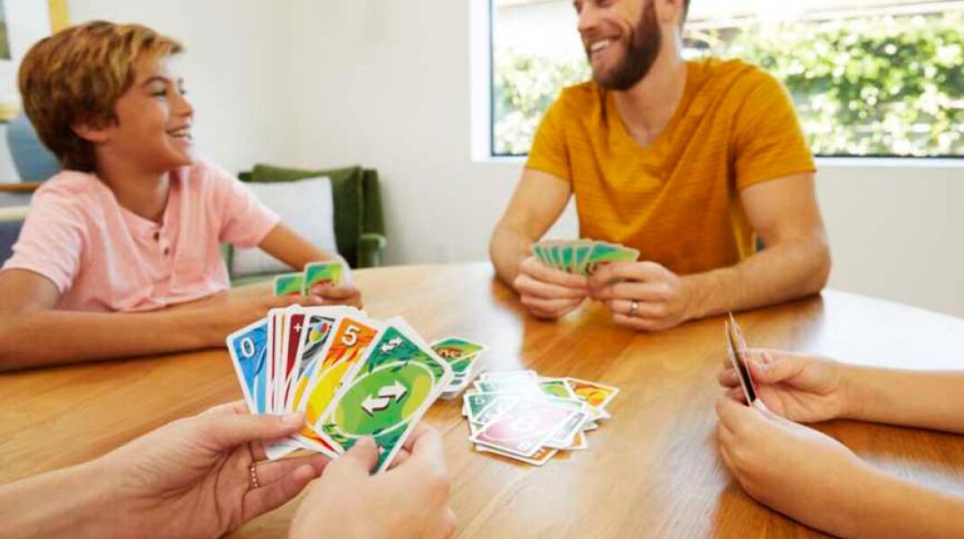 Η Mattel γιορτάζει την 50ή επέτειο του UNO