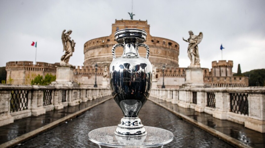 Το τρόπαιο του Euro