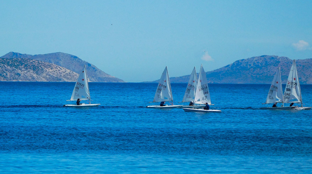 ΚΑΛΟΚΑΙΡΙΝΕΣ ΕΙΚΟΝΕΣ ΣΤΟ ΛΑΙΜΟ ΑΤΤΙΚΗΣ