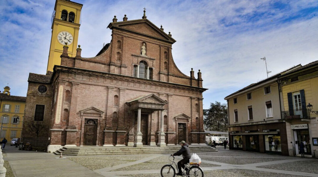 Η εκκλησία στο Κοντόνιο, την πόλη όπου νοσηλεύτηκε ο πρώτος ασθενής με κορωνοϊό στην Ιταλία