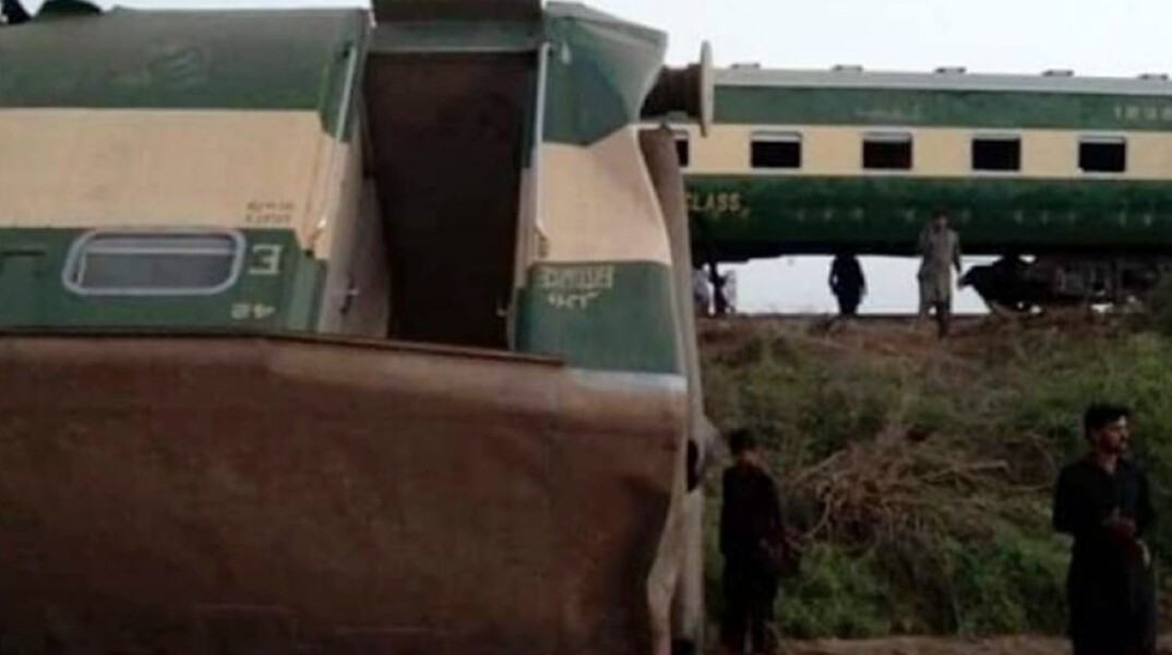 Σύγκρουση συρμών στο Πακιστάν