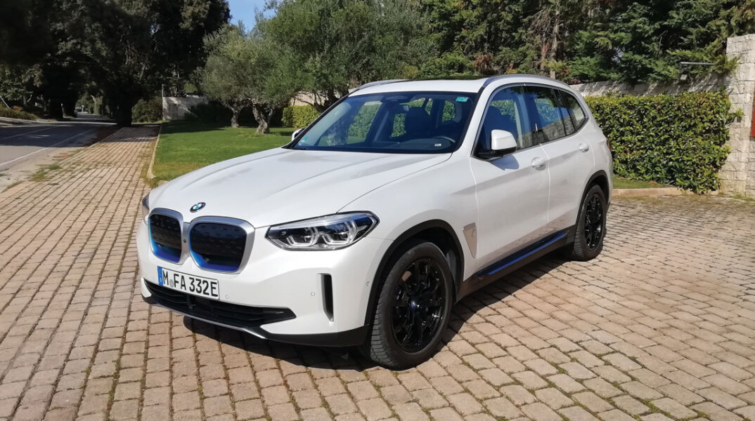 BMW iX3