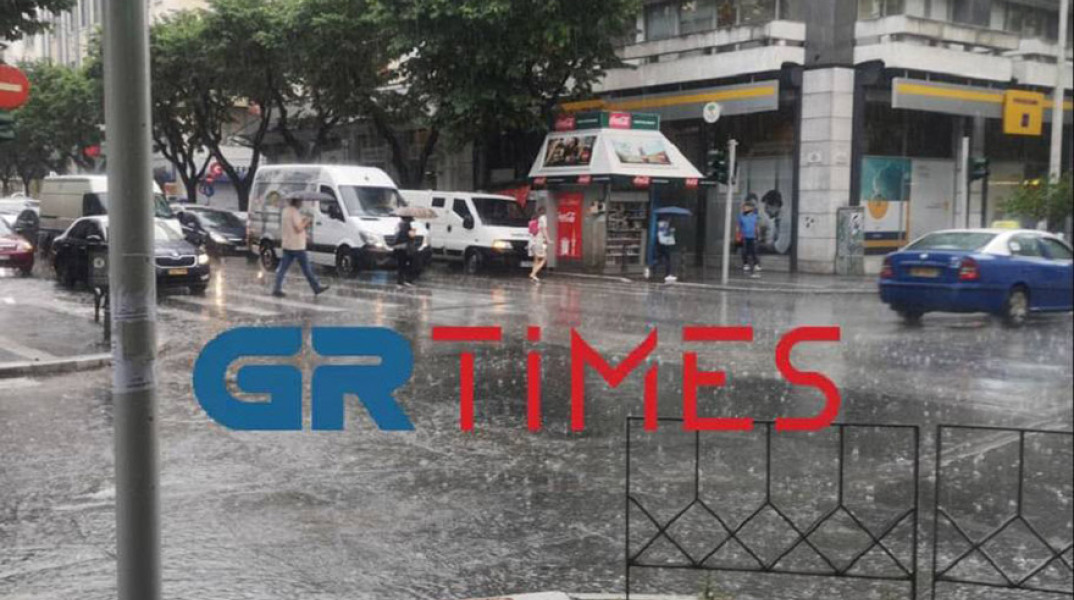Θεσ/νικη: Καταρρακτώδης βροχή και χαλαζόπτωση