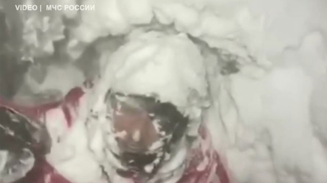 Ορειβάτης «θαμμένος» στο χιόνι στον ρωσικό Καύκασο