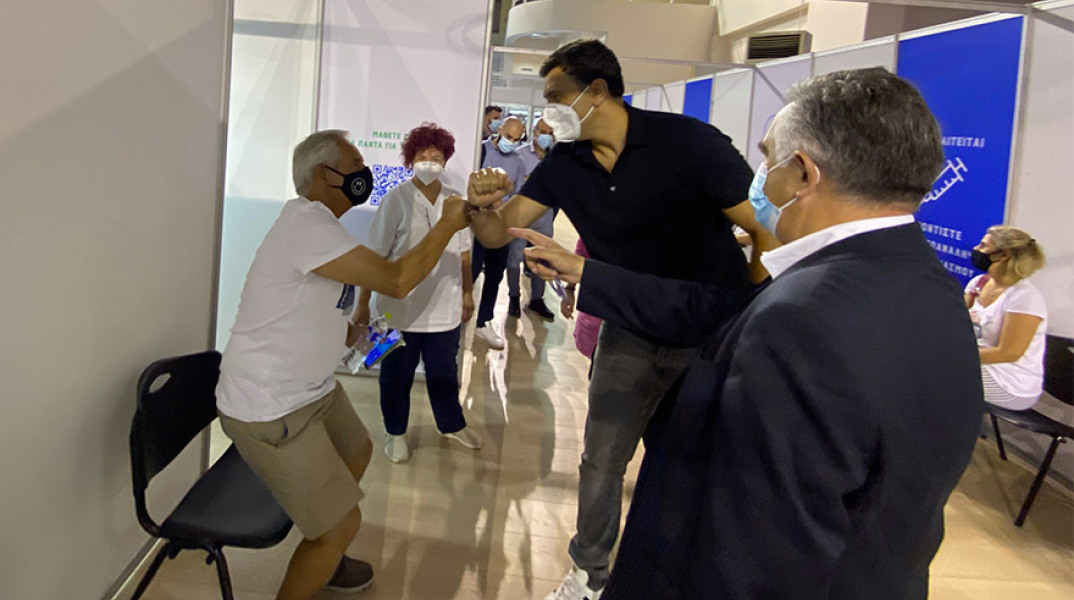 Ο ΥΠΟΥΡΓΟΣ ΥΓΕΙΑΣ ΒΑΣΙΛΗΣ ΚΙΚΙΛΙΑΣ ΣΤΟ MEGA ΕΜΒΟΛΙΑΣΤΙΚΟ ΚΕΝΤΡΟ ΤΗΣ ΡΟΔΟΥ 