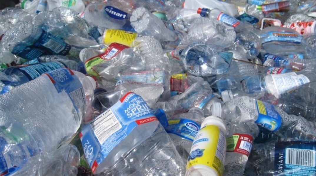 Σημαντική μείωση για την παραγωγή πλαστικών το 2020
