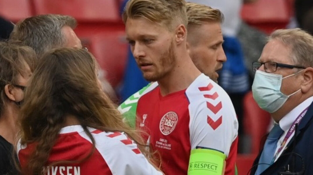 Σίμον Κιάερ, ο άνθρωπος που κράτησε στη ζωή τον Κρίστιαν Έρικσεν