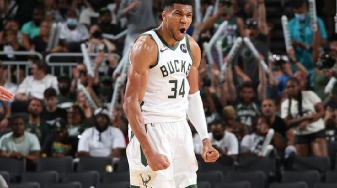 Ο Γιάννης Αντετοκούνμπο