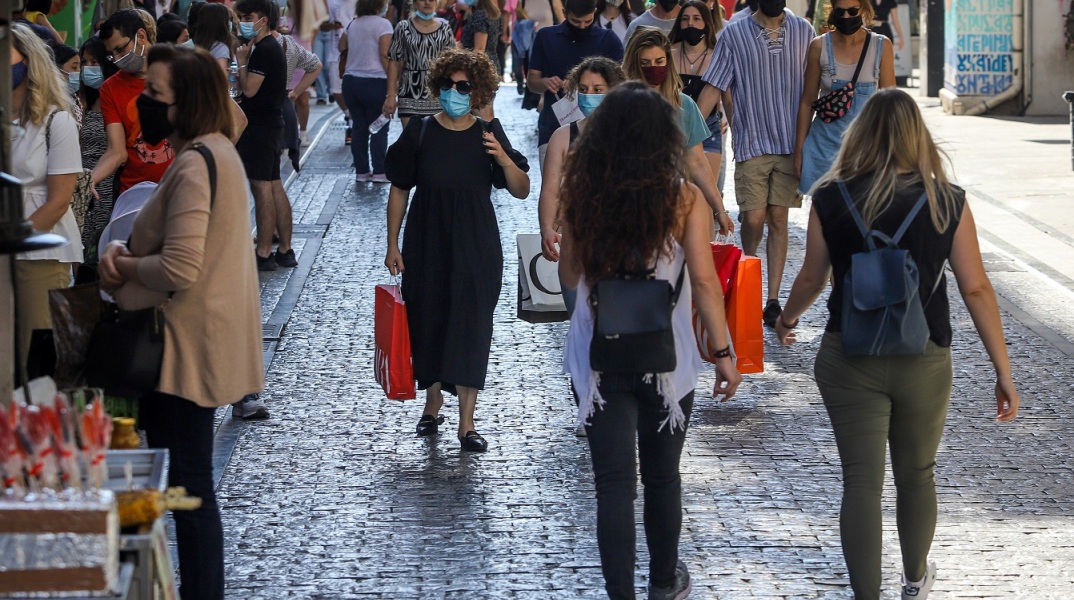 Στιγμιότυπο στην οδό Ερμού