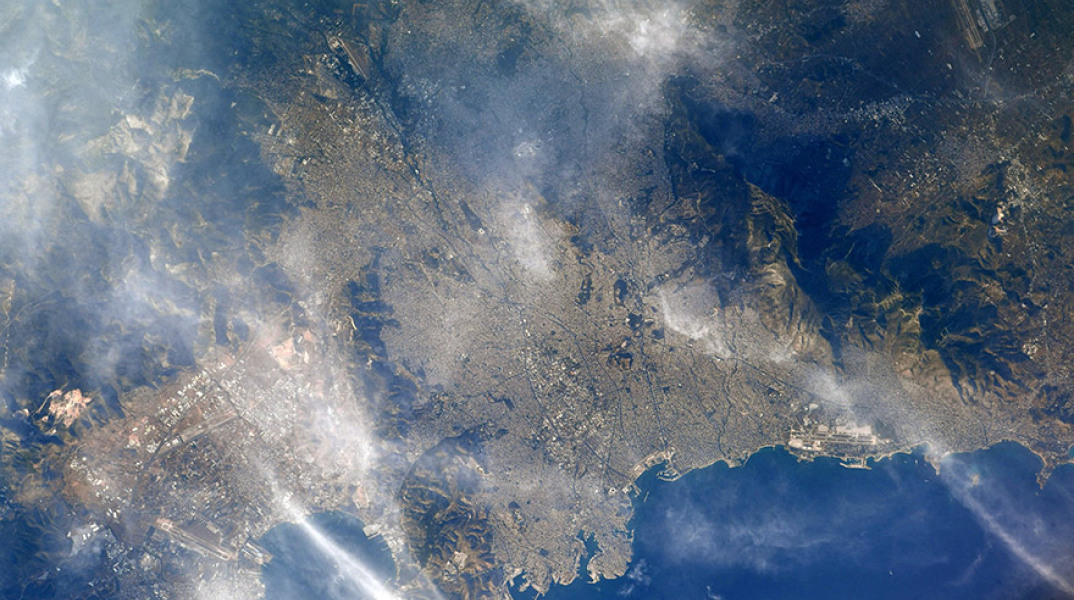 Μια φωτογραφία της Αθήνας από το Διεθνή Διαστημικό Σταθμό