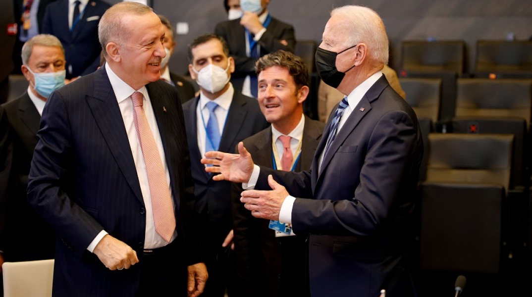  Ο πρόεδρος των ΗΠΑ, Τζο Μπάιντεν, και ο πρόεδρος της Τουρκίας, Ρετζέπ Ταγίπ Ερντογάν