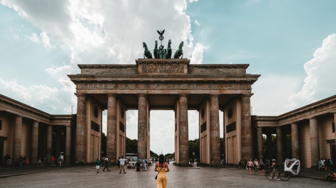 Βερολίνο©Unsplash/ Claudio Schwarz 