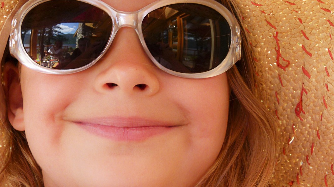 Πόσο επικίνδυνος είναι ο ήλιος για τα μάτια μας;