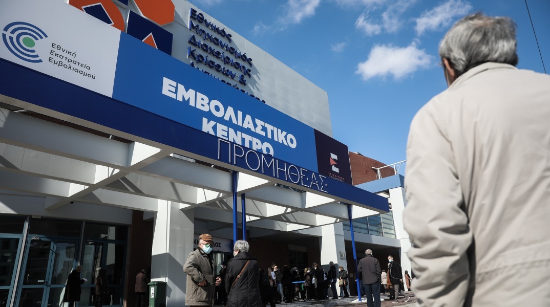 Για την ανοσία από τα εμβόλια και τις επαναληπτικές δόσεις μίλησε ο Νίκος Καπραβέλος, διευθυντής ΜΕΘ στο νοσοκομείο Παπανικολάου