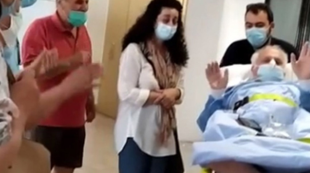 Τρεμόπουλος: Συγκίνηση μετά τη νοσηλεία 2 μηνών με κορωνοϊό 