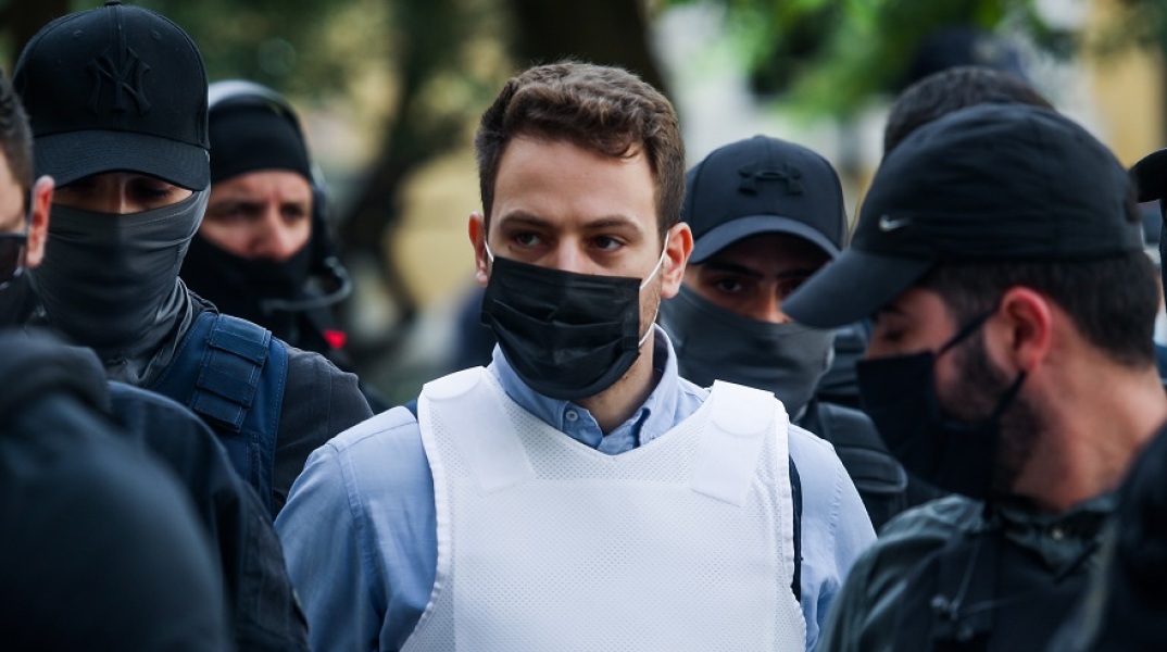 O καθ' ομολογία δολοφόνος της 20χρονης Καρολάιν στα Γλυκά Νερά O καθ' ομολογία δολοφόνος της 20χρονης Καρολάιν στα Γλυκά Νερά