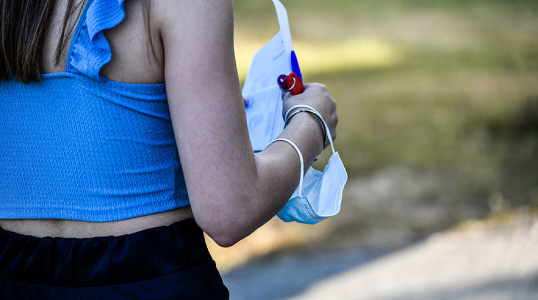 Πανελλήνιες 2021 (ΦΩΤΟ ΑΡΧΕΙΟΥ) - Εξετάστηκαν σήμερα Τετάρτη (23/6) οι υποψήφιοι ΕΠΑΛ σε μαθήματα