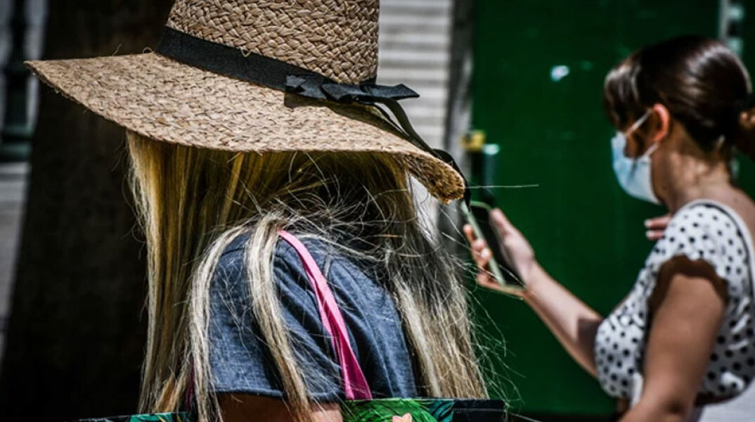 Ζέστη στον Πειραιά - Καύσωνας πλήττει την Αττική (ΦΩΤΟ ΑΡΧΕΙΟΥ)