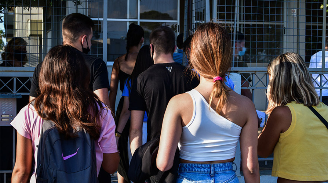 ΕΝΑΡΞΗ ΤΩΝ ΠΑΝΕΛΛΑΔΙΚΩΝ ΕΞΕΤΑΣΕΩΝ ΓΙΑ ΤΟΥΣ ΥΠΟΨΗΦΙΟΥΣ ΤΩΝ ΕΠΑΛ / ΠΥΡΓΟΣ ΗΛΕΙΑΣ 