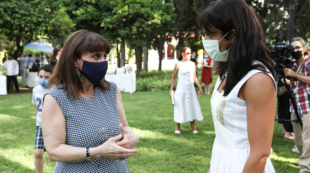 Η ΠΡΟΕΔΡΟΣ ΤΗΣ ΔΗΜΟΚΡΑΤΙΑΣ ΚΑΤΕΡΙΝΑ ΣΑΚΕΛΛΑΡΟΠΟΥΛΟΥ ΥΠΟΔΕΧΘΗΚΕ ΠΑΙΔΙΑ ΑΠΟ ΤΗΝ ΠΑΙΔΟΠΟΛΗ «ΑΓΙΟΣ ΑΝΔΡΕΑΣ»